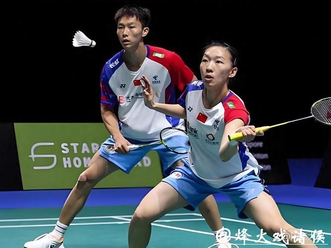 羽毛球世锦赛：国羽三对组合晋级混双八强